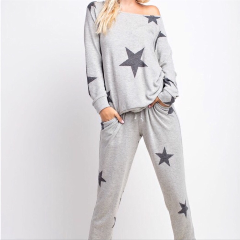 Gray Star Print Women's Jogger Set